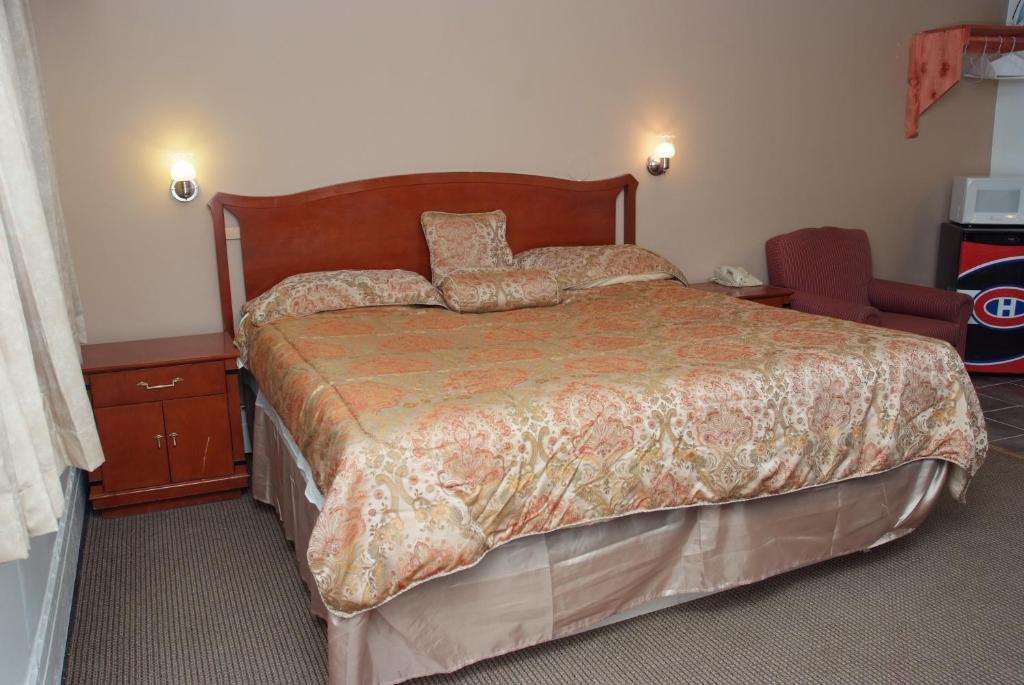 Fairway Inn & Suites Kitchener Quarto foto